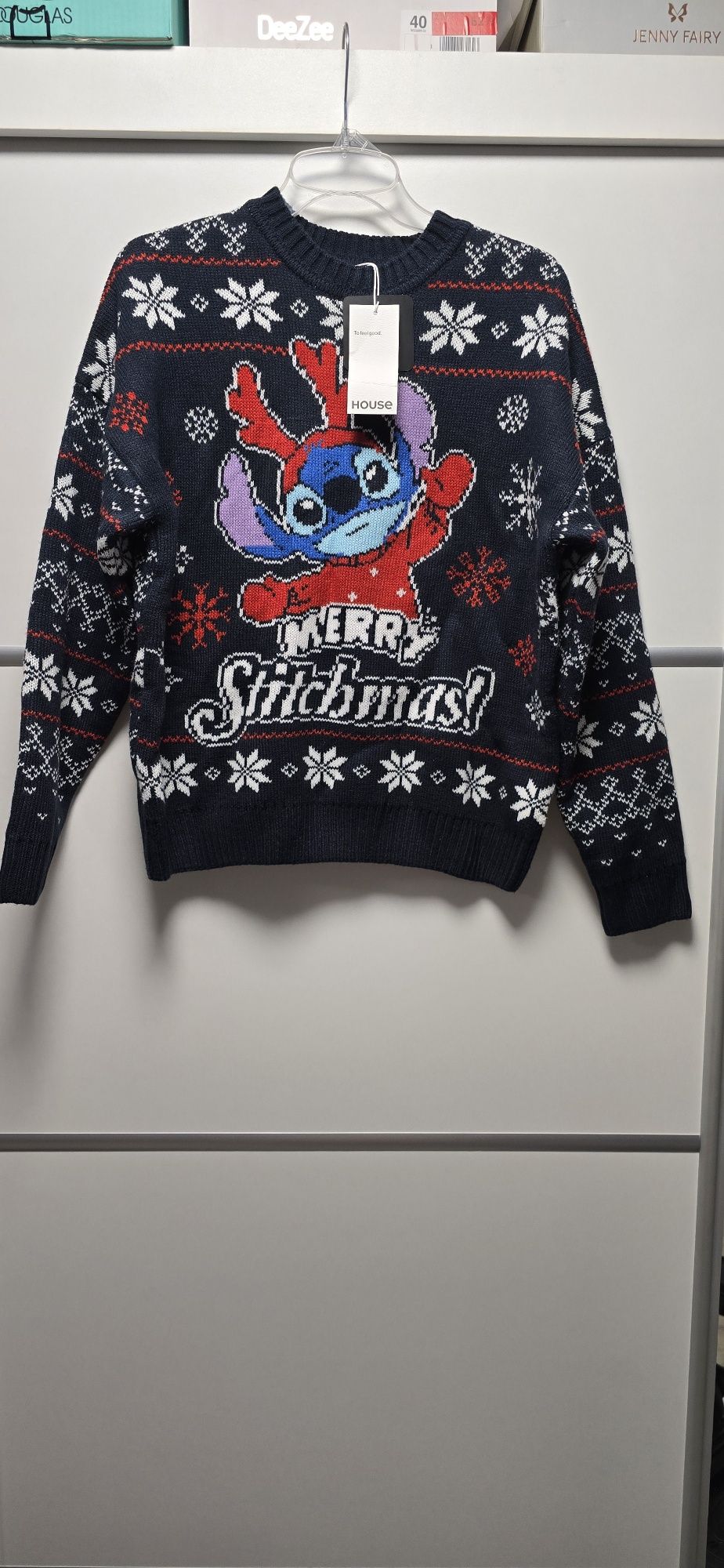 Nowy sweter świąteczny Stich