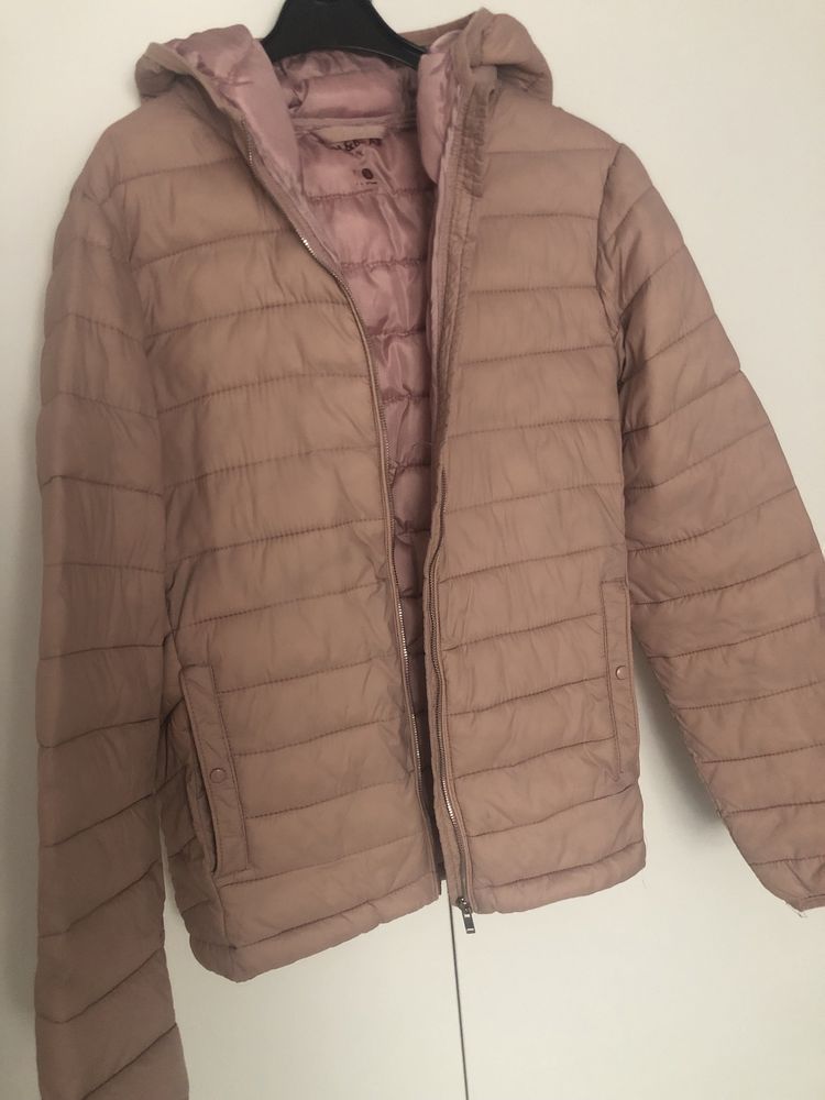 Kurtka damska S pikowana wiosenna Pull Bear