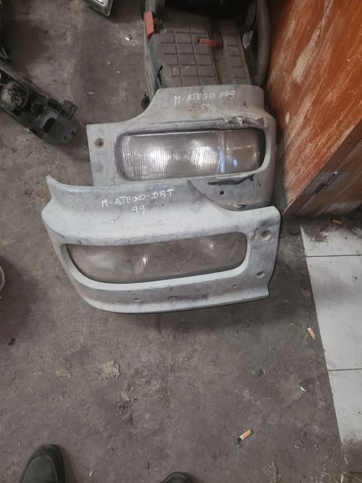 FAROL MERCEDES ATEGO