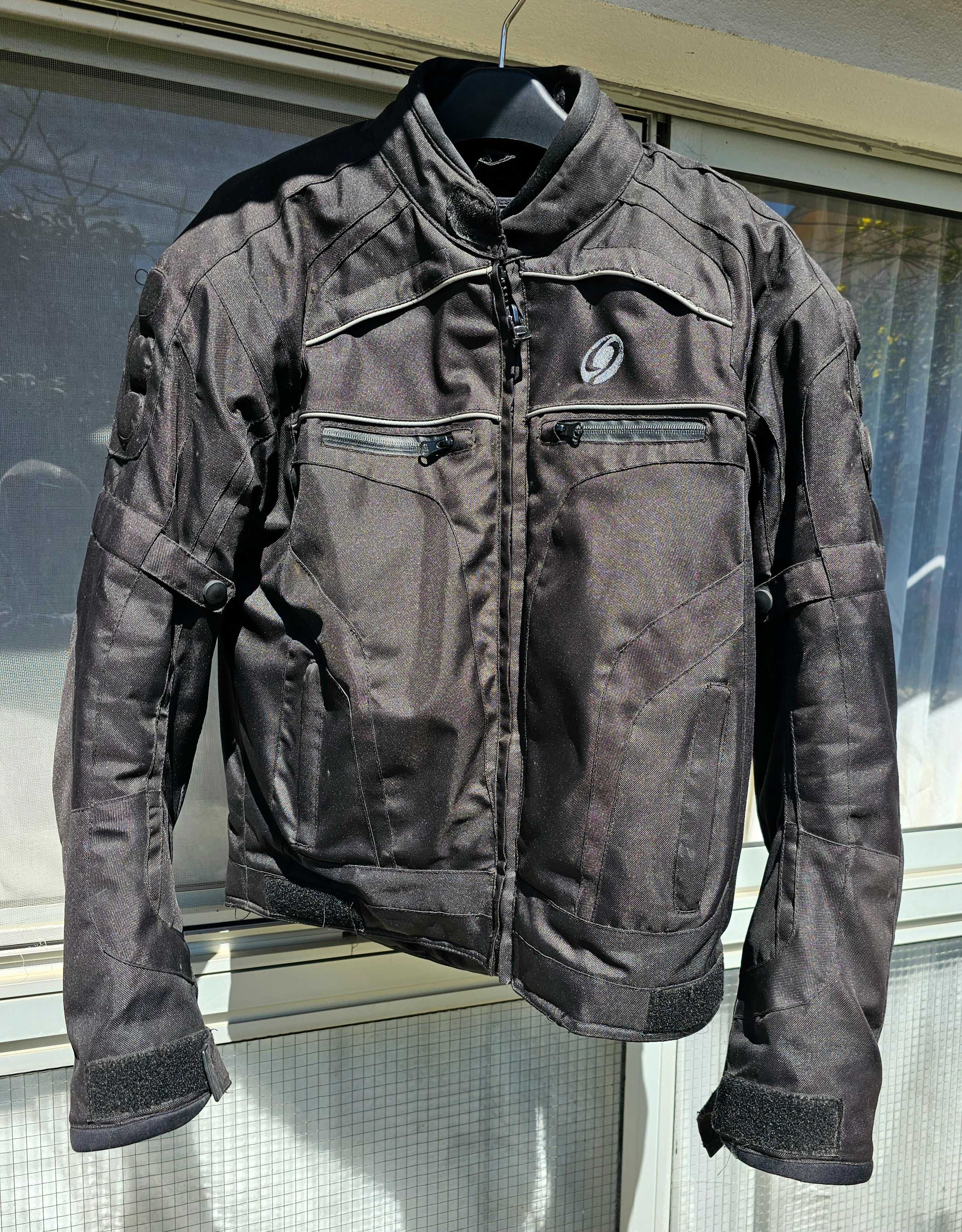 Motard jacket. Blusão Terrain em Polyester com forro térmico removível