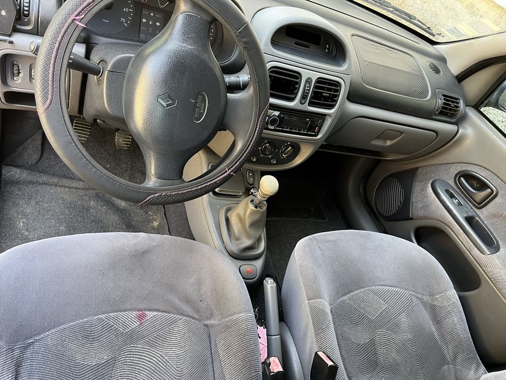Renault Clio 1.4 16v Gasolina