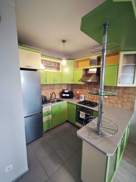 37m2, salon z aneksem + sypialnia, duży balkon, GARAŻ, METRO, od ręki.