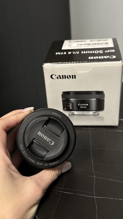 Обʼєктив до фотоапарту Canon , ідеальний стан