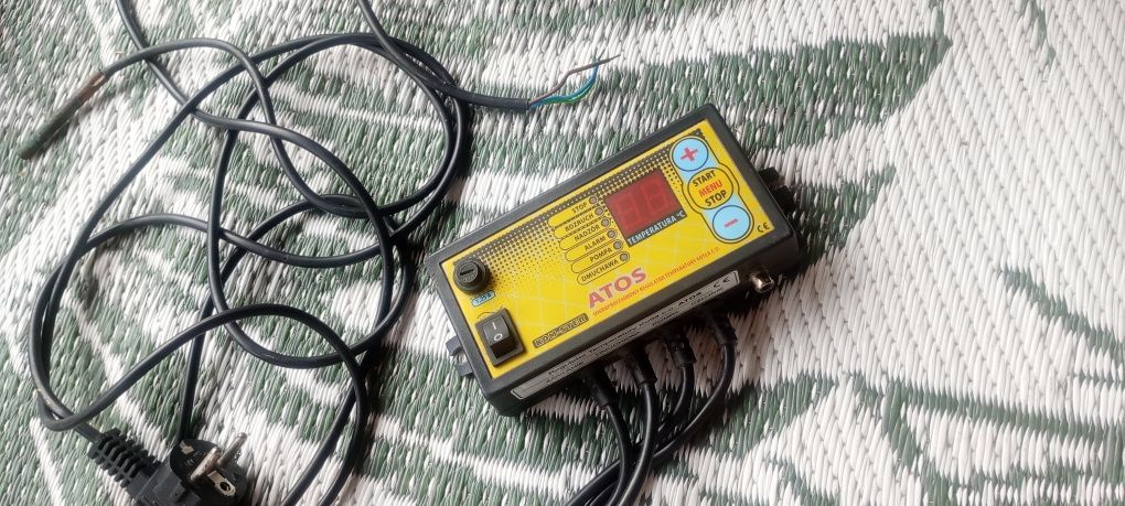 Mikroprocesorowy regulator temperatury Atos