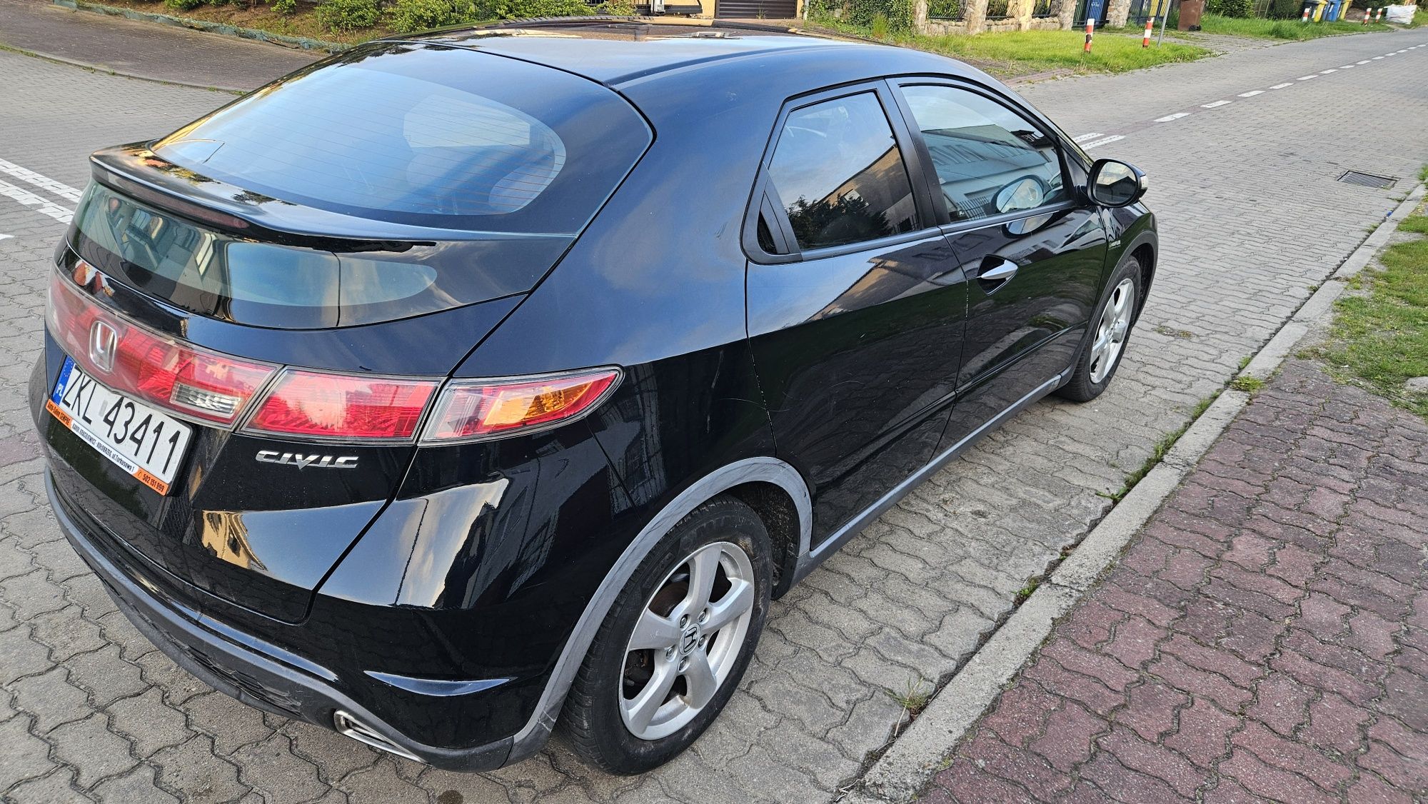 2008r tylko 174tys.km HONDA CIVIC 1,4 90KM