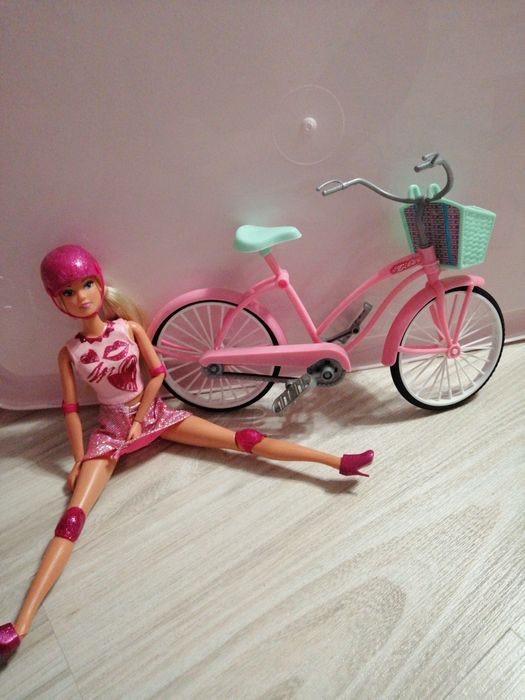 Barbie i rower różowy