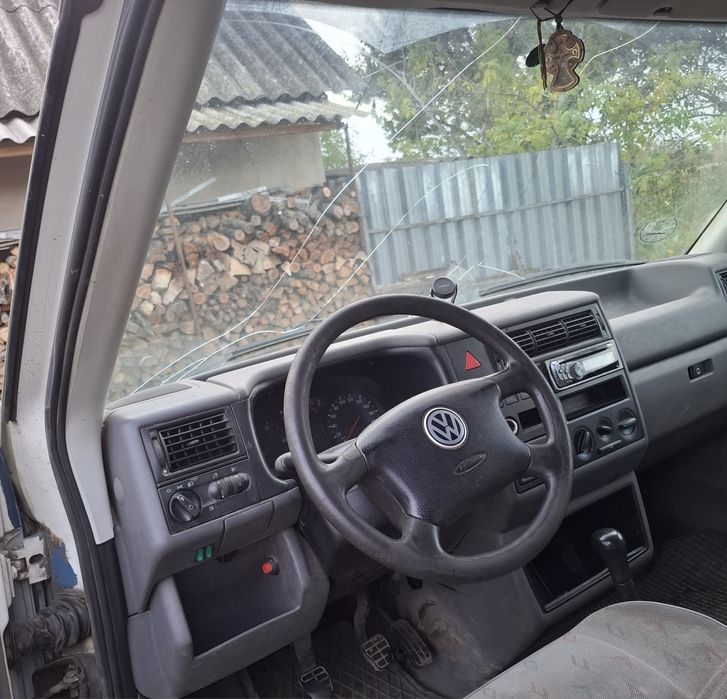 Продам автомобіль Volkswagen T4