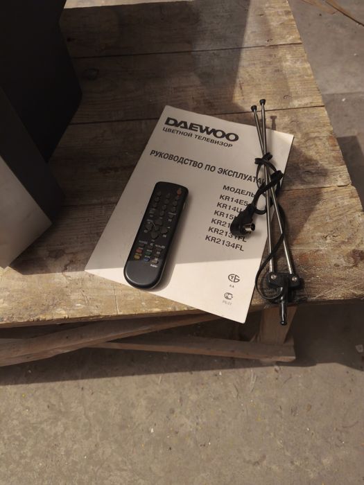 Телевизор Daewoo.