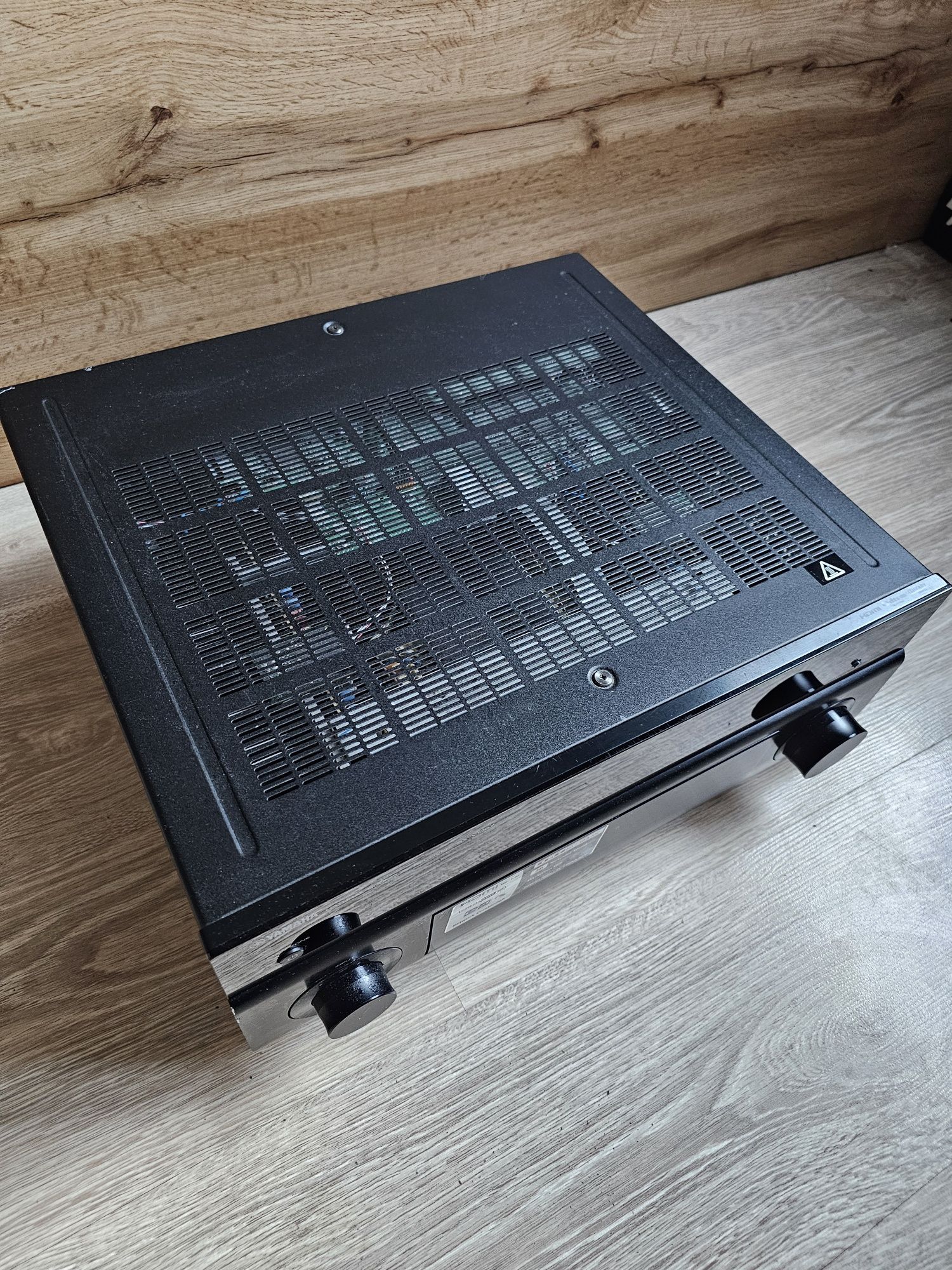 Aplituner Yamaha RX-V1067