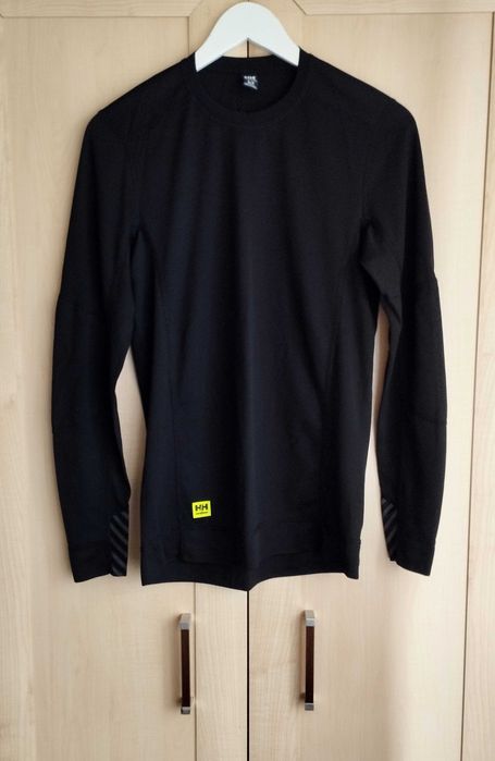 Damska śliczna koszulka termoaktywna Helly Hansen