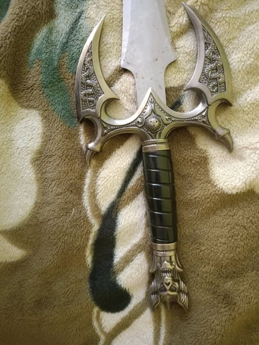 Miecz  fantasy  duży