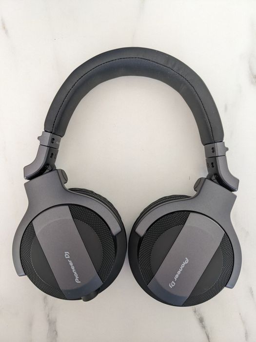 Słuchawki Pioneer DJ HDJ CUE1 – jak nowe!