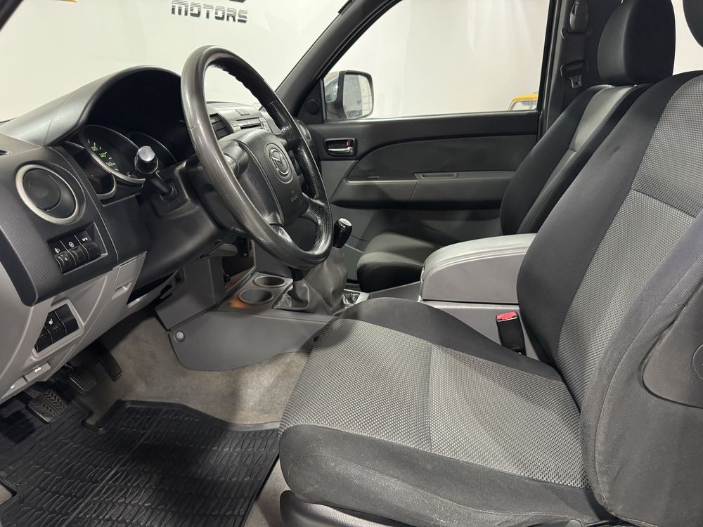 Mazda BT50 2.5 4*4 5 lugares