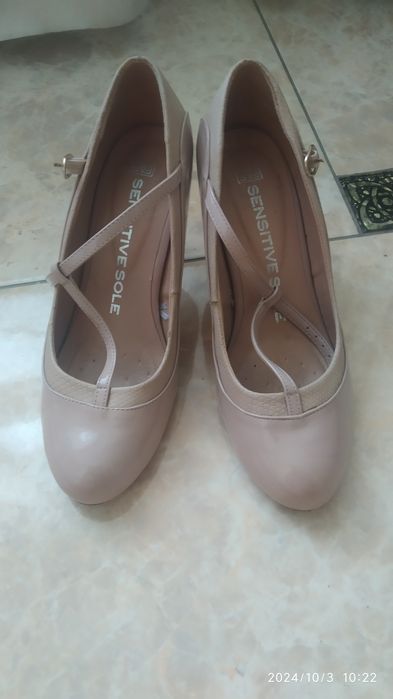 Туфлі,мешти жіночі