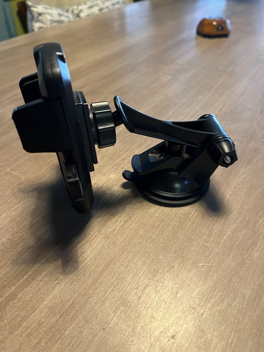 Держатель телефона в авто