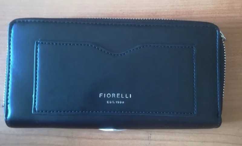 Portfel damski firmy Fiorelli.