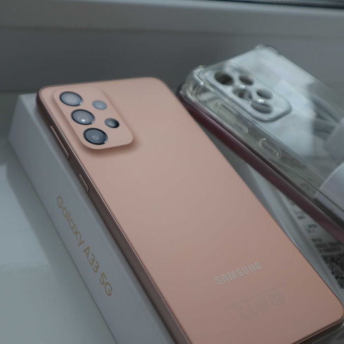 Продам Samsung Galaxy A33 5G, 128 ГБ - персиковый, идеальное состояние
