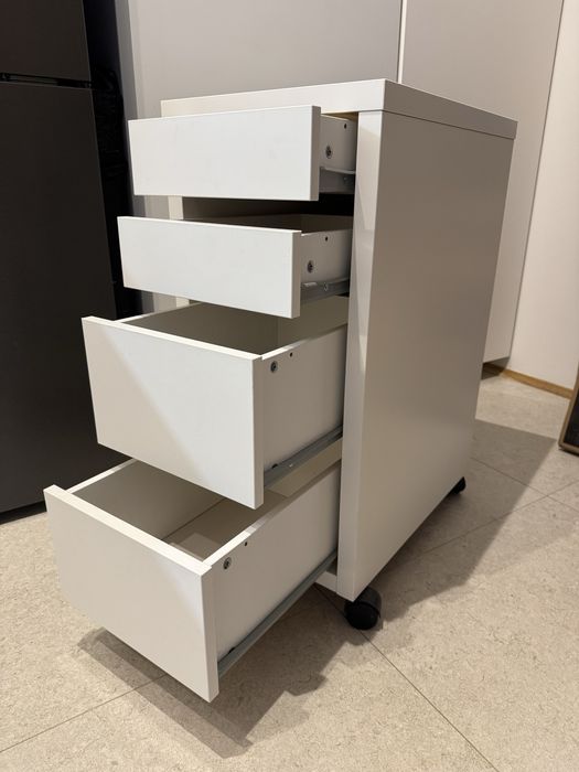 Ikea Micke kontenerek biurowy