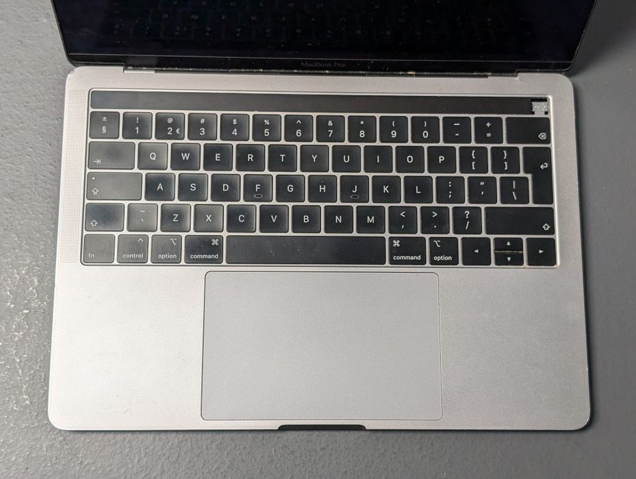 MacBook Pro 13" A1989 Топкейс з акумулятором