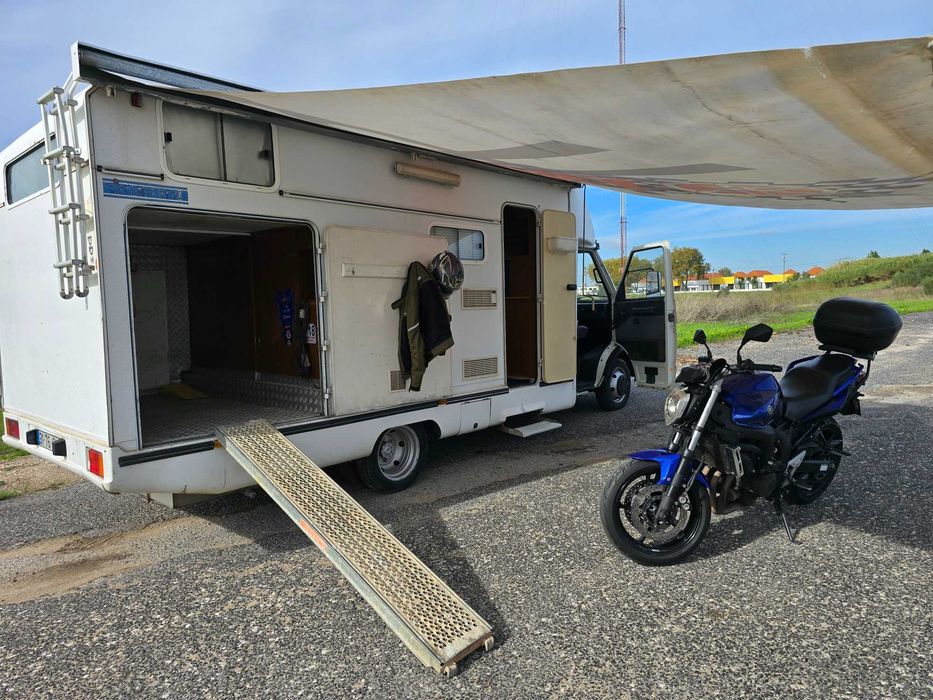 Autocaranava IVECO com GARAGEM de MOTA