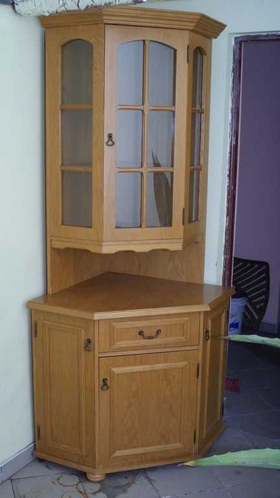 Zestaw mebli - narożnik, komoda