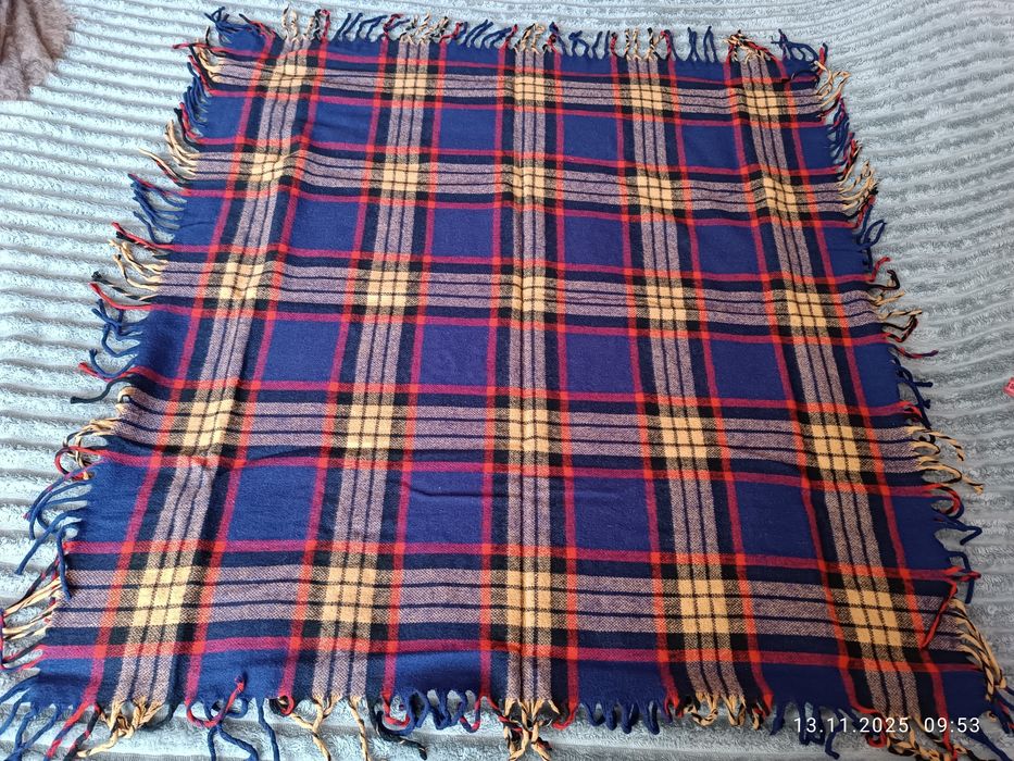 Хустка давня шерстяна