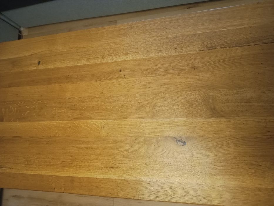 Dębowy stolik kawowy loft