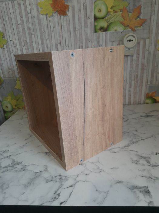 Поличка,полка на стіну.