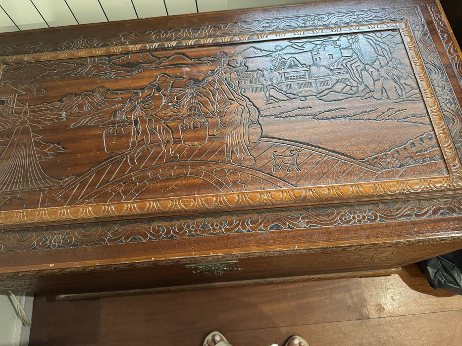 Arca de madeira de quarto