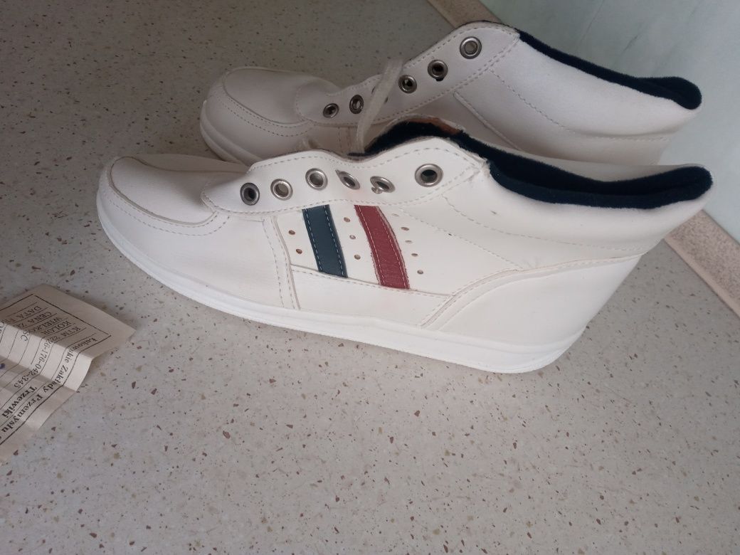 Buty sportowe pamiątka łukbut rozmiar 37