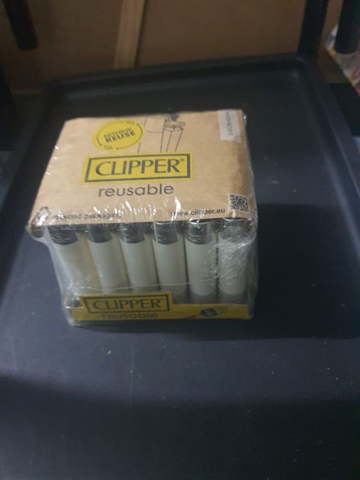 Caixa isqueiro Clipper 10€