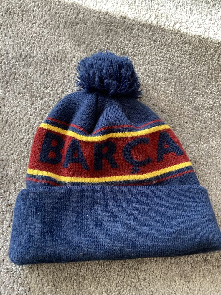 Czapka FC Barcelona z pomponem