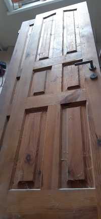 Двері дерев'яні ,соснові