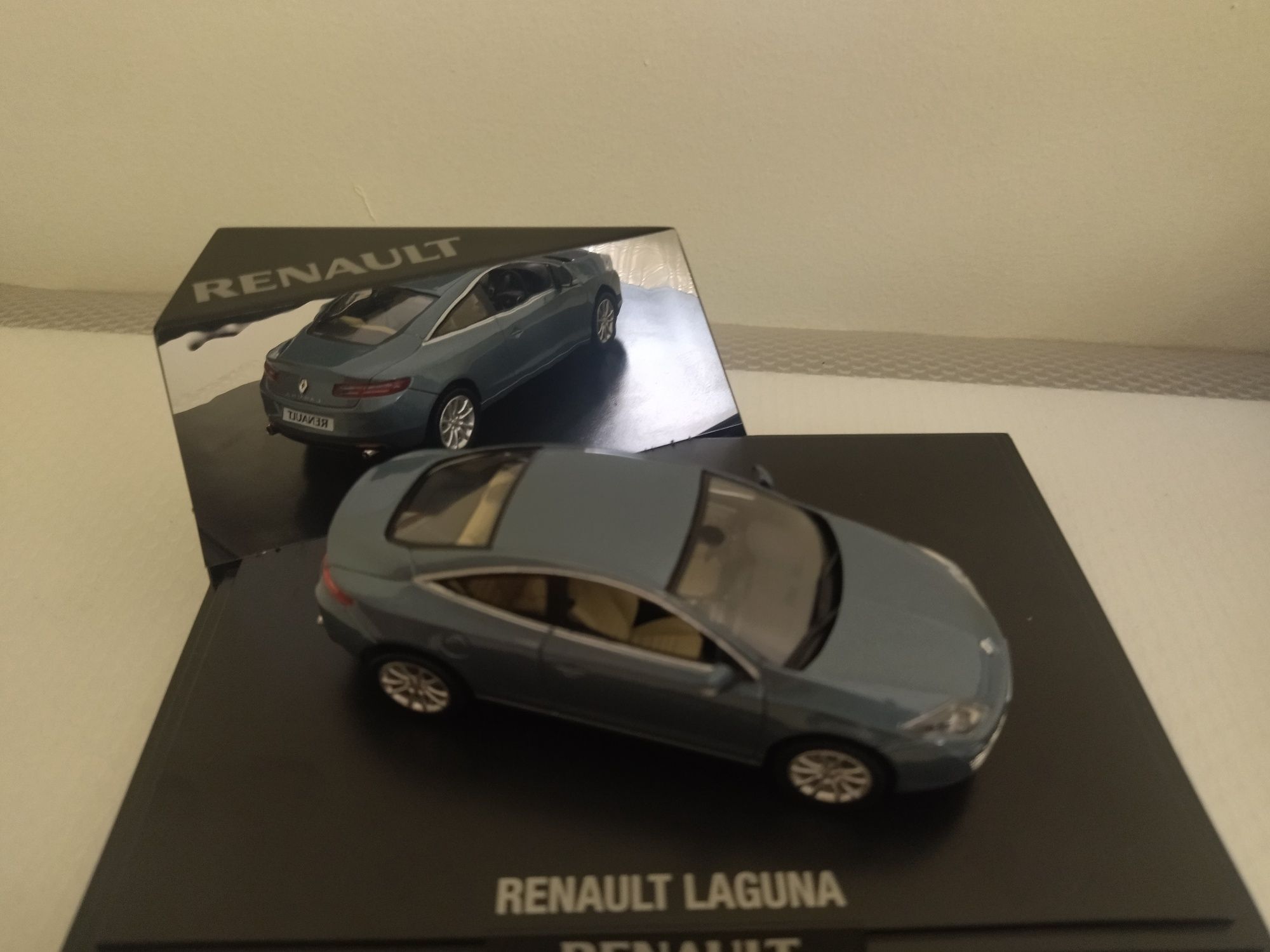 Miniatura Renault Laguna Coupé 1/43 Nova