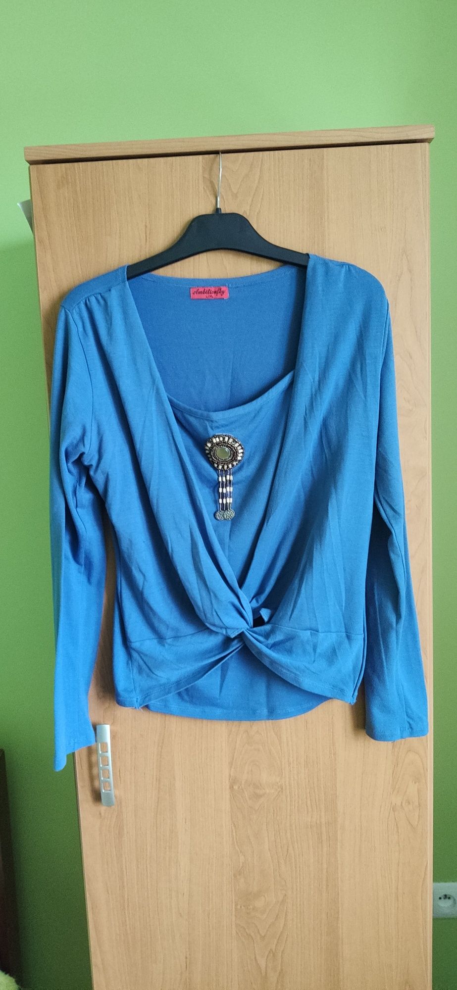 Piękna niebieska bluzka L/XL