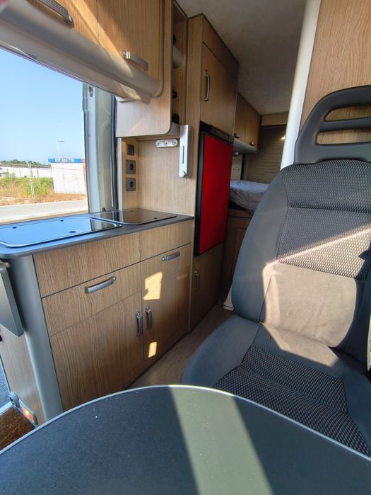 Autocaravana VAN 4 lugares