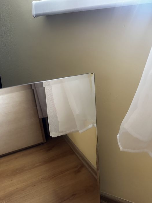 Duże lustro łazienkowe