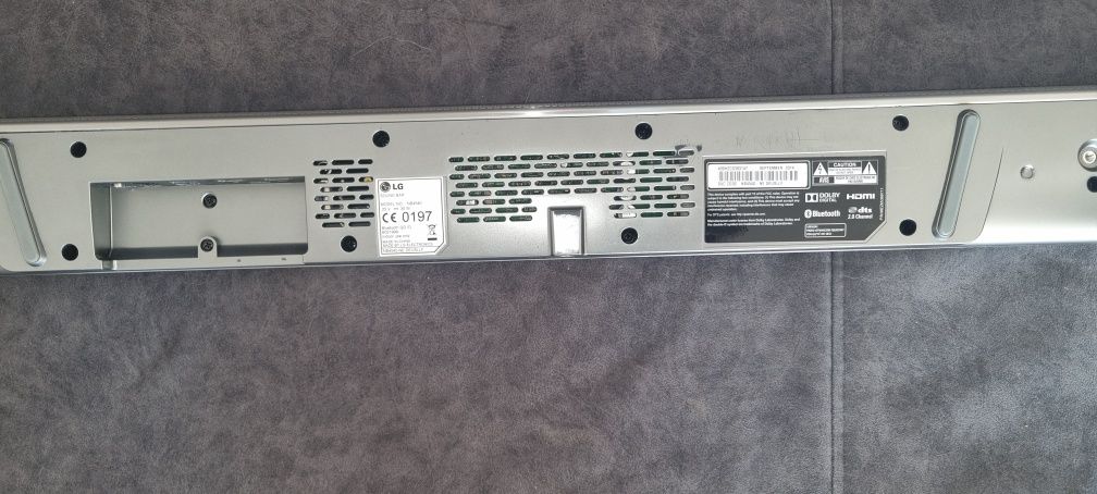 Soundbar LG model nb4540 subwoofer