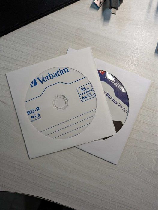 Зовнішній привод Verbatim Ultra HD 4K External Slimline Blu-ray Writer