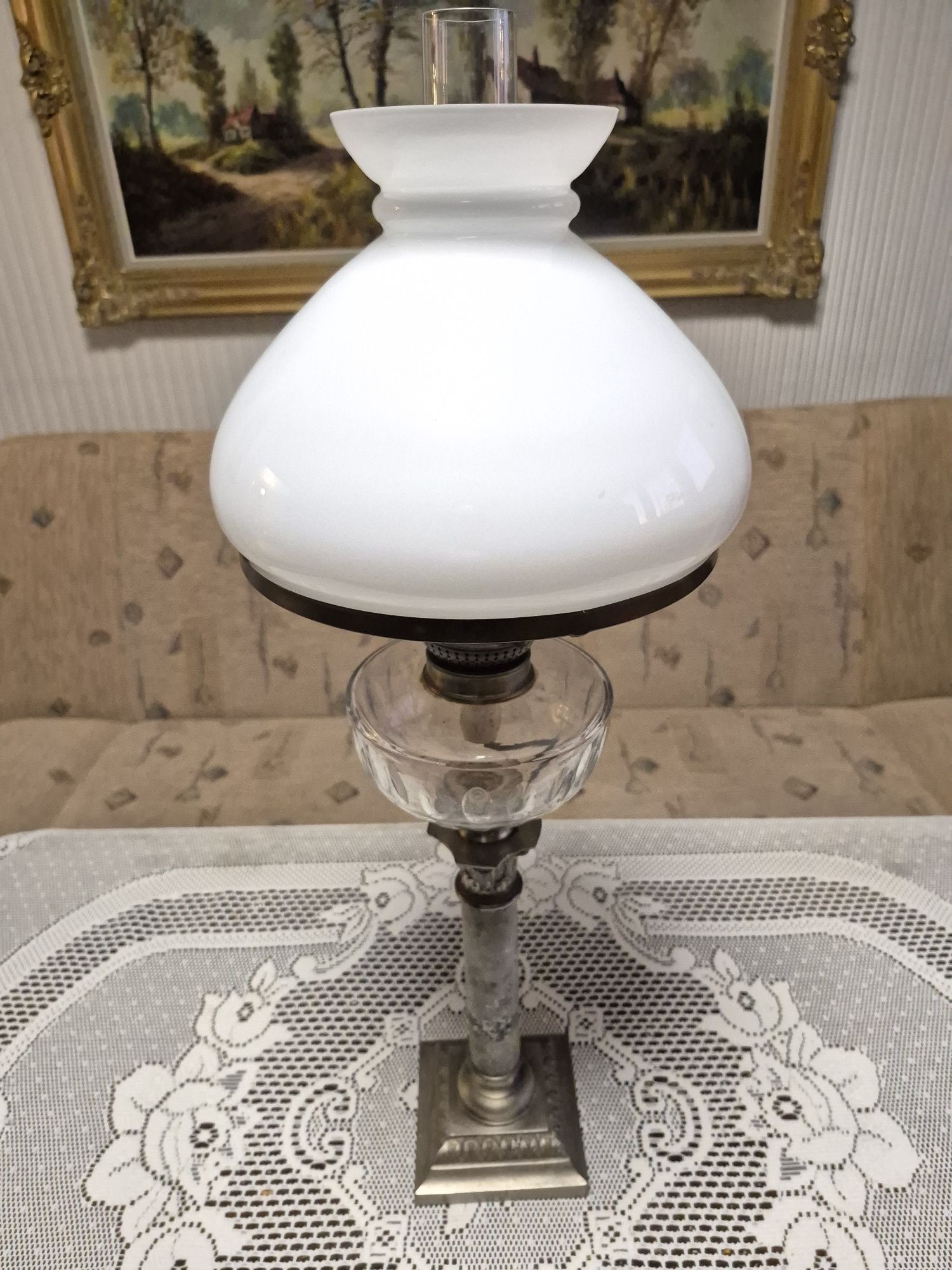 Śliczna antyczna lampa gabinetowa z kryształowym zbiornikiem