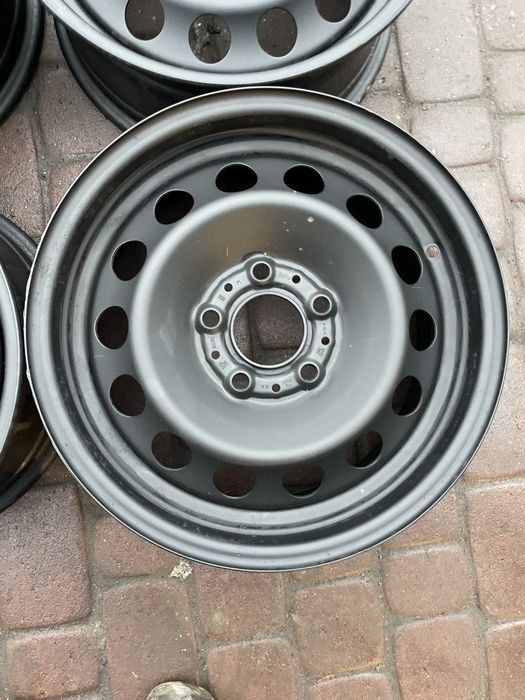 FELGI STALOWE BMW 7" x 16" x 5x120 x 72,6 x ET/IS 34