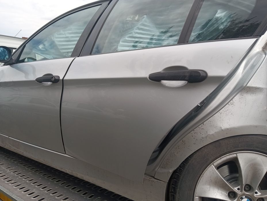 BMW E90 E91 drzwi 354/7 TITANSILBER prawy przód tył lewy tylne przedni