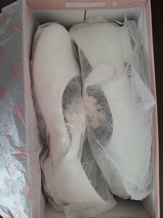 Lakierowane czółenka komunijne Nelli Blu r.36