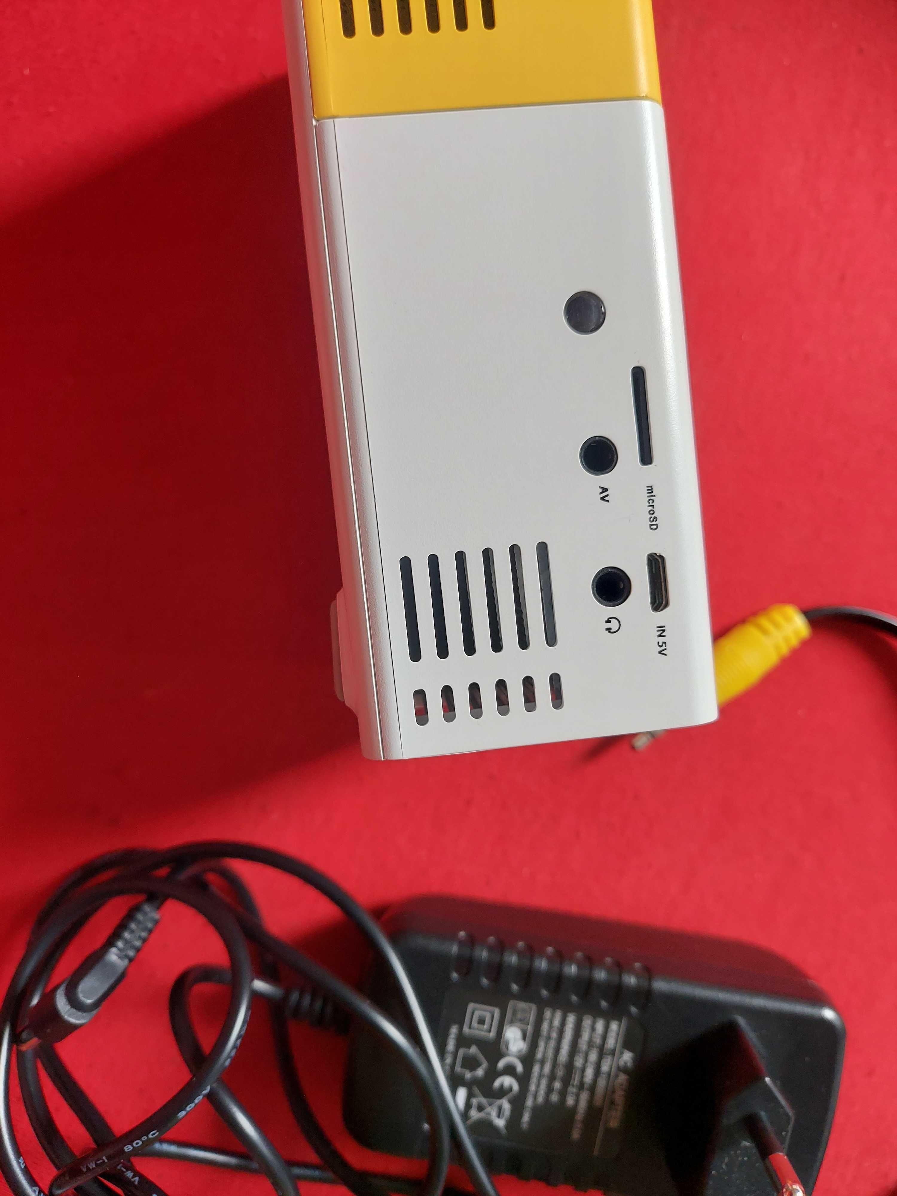 Projektor LED biało-żółty