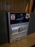 Wieża JVC Z Kolumnami CD Tuner Radio USB Aux