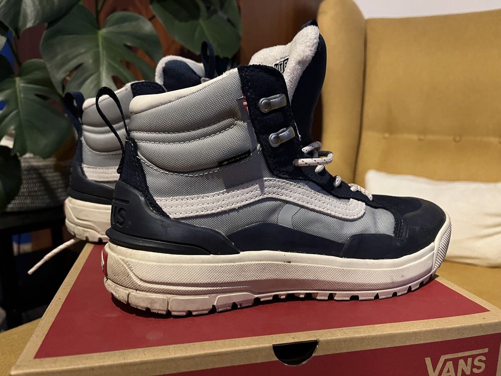 Buty zimowe Vans Ultrarange Exo Goretex Primaloft MTE-2