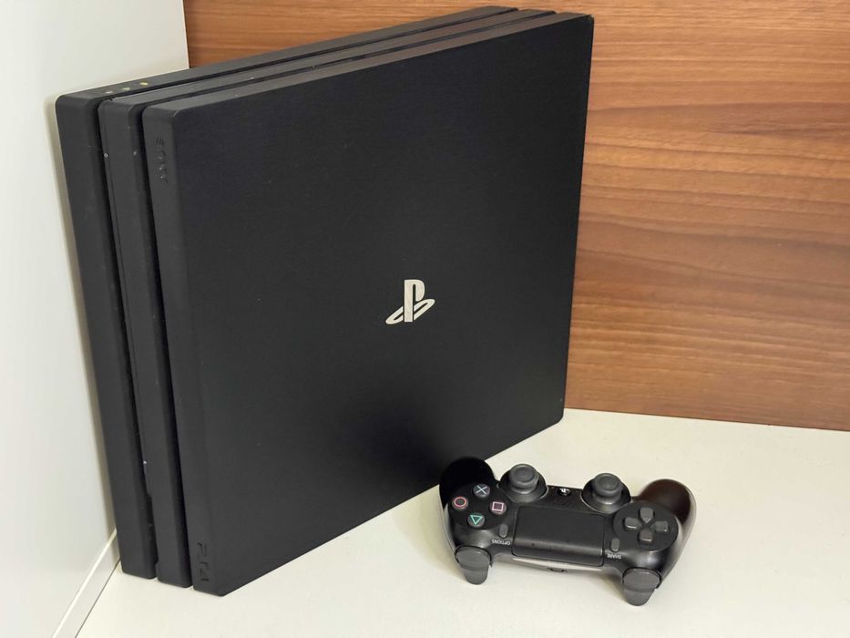 Konsola PlayStation 4 Pro PS4 Pro 1TB z Padem