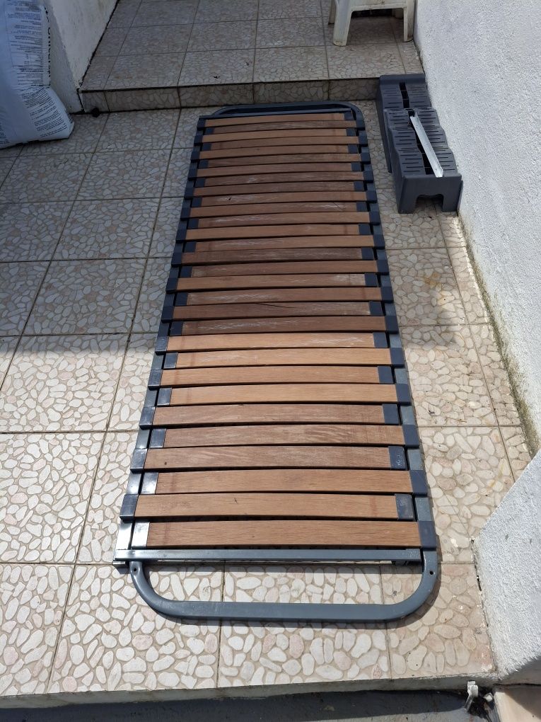 Estrado ikea pode ser casal ou individual