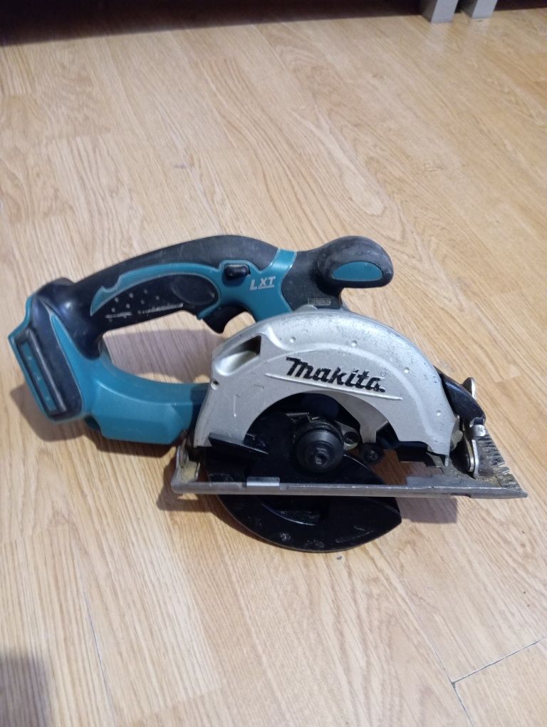 Makita dss501 18 v