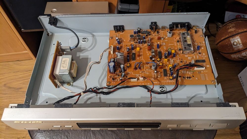 Продам підсилювач Marantz PM4400, стерео тюнер Marantz ST59.